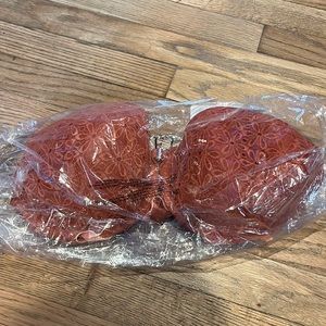 Victoria’s Secret “Sexy Tee Lightly Lined Racerback DEMI” Bra 💕💕